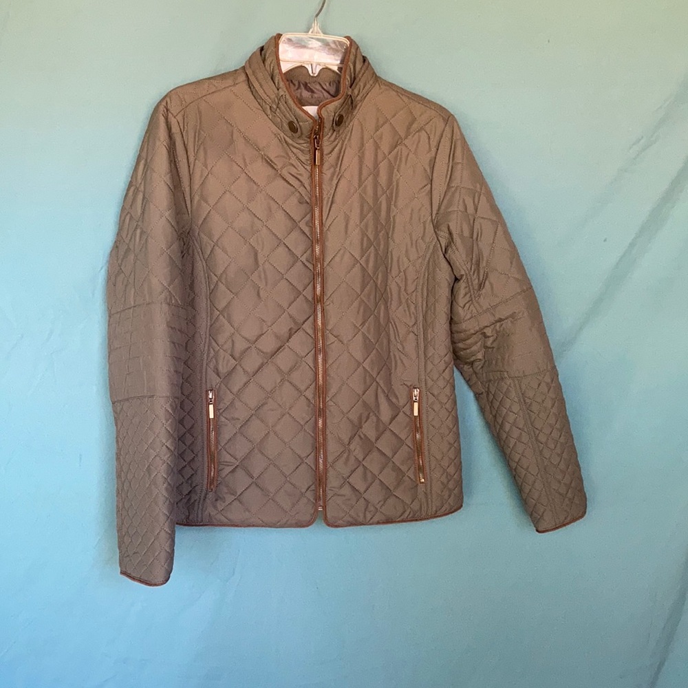 Quilted Lightweight Puffer Jacket - Taupe